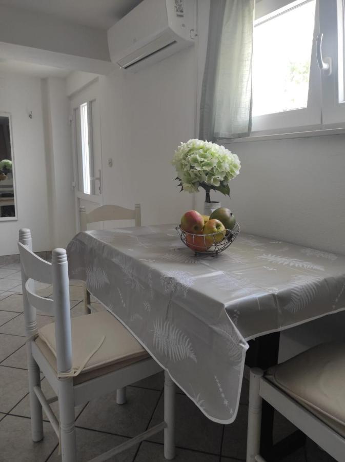 Studio Apartment Petrov شيبينيك المظهر الخارجي الصورة