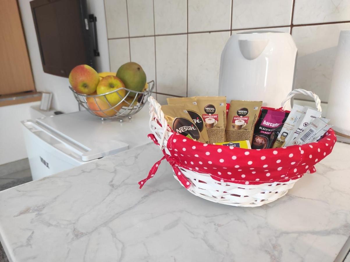 Studio Apartment Petrov شيبينيك المظهر الخارجي الصورة
